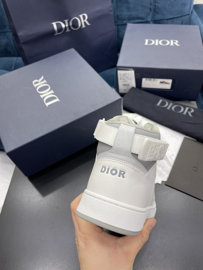 D10R B27 Sneaker