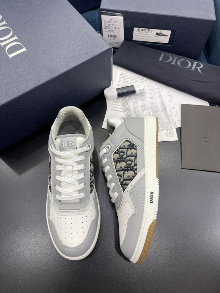 D10R B27 Sneaker
