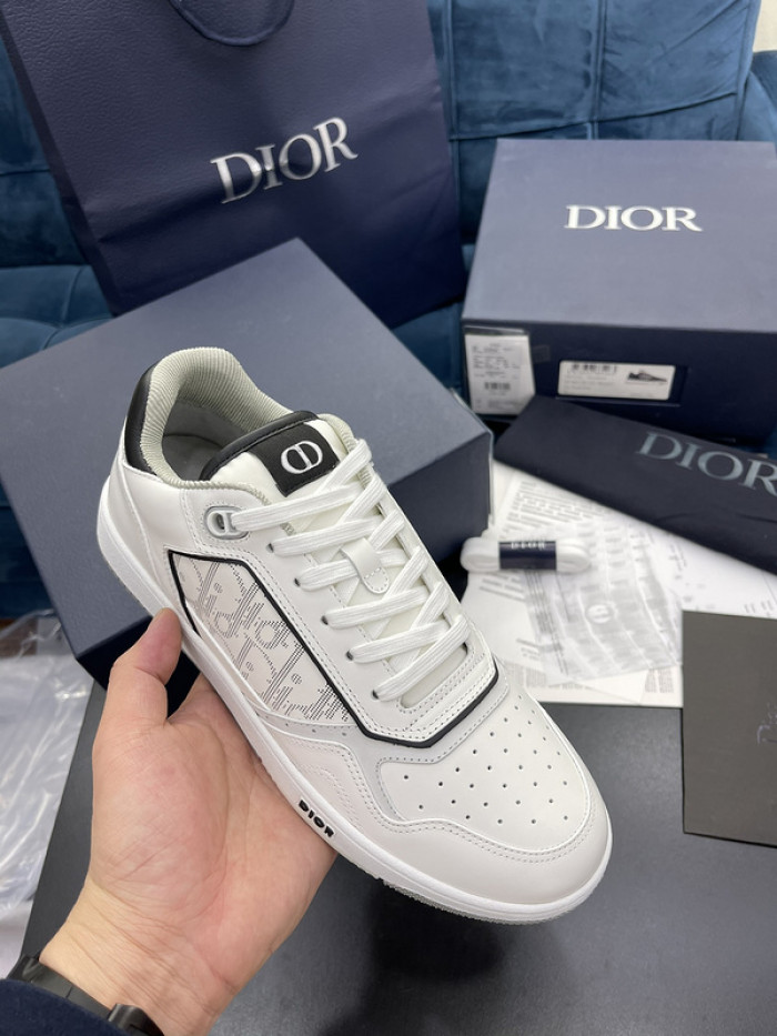 D10R B27 Sneaker