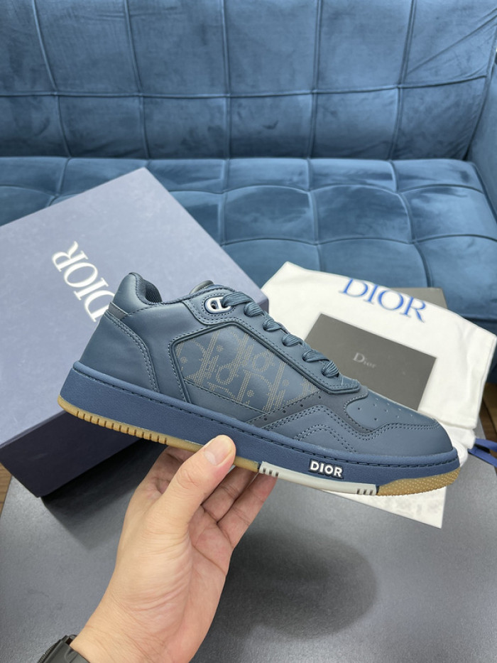 D10R B27 Sneaker
