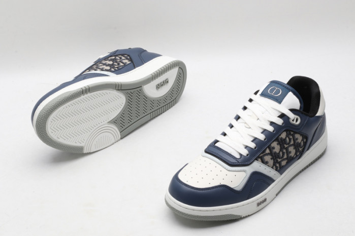 D10R B27 Sneaker