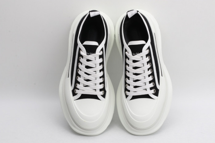 MQ Sneakers