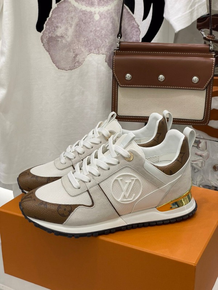 lou1su1tt Run Away Sneaker