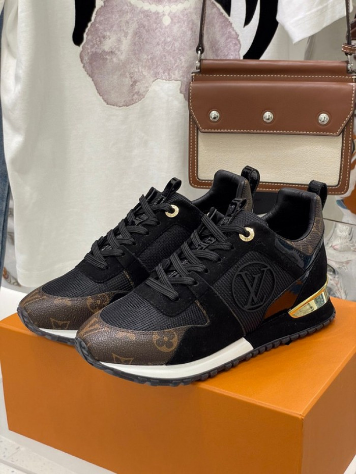 lou1su1tt Run Away Sneaker