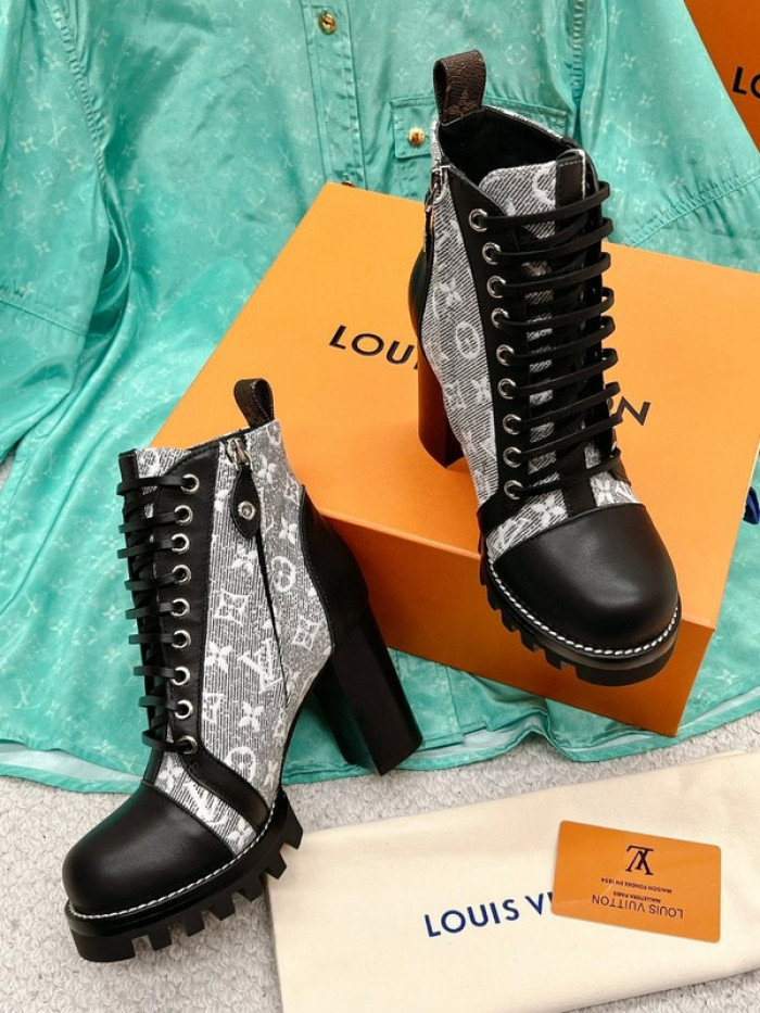 lou1su1tt Boots