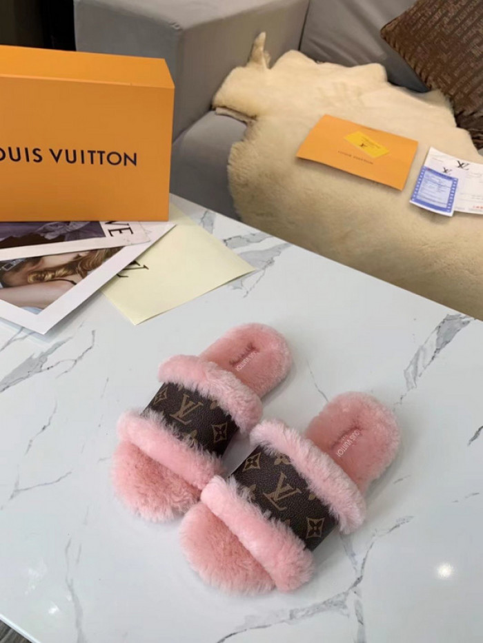Lou1su1tt slides