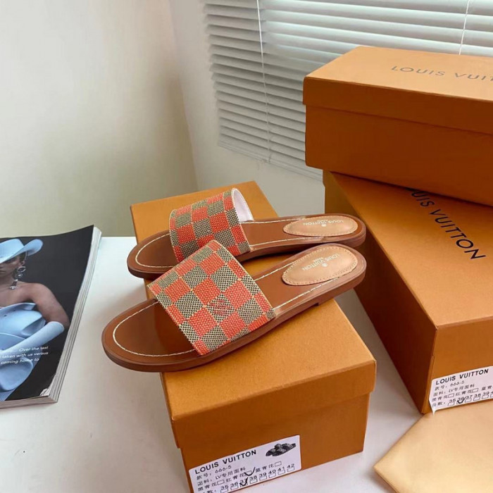 Lou1su1tt slides