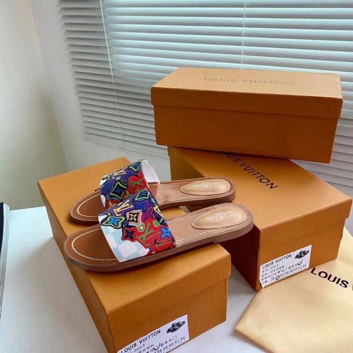 Lou1su1tt slides