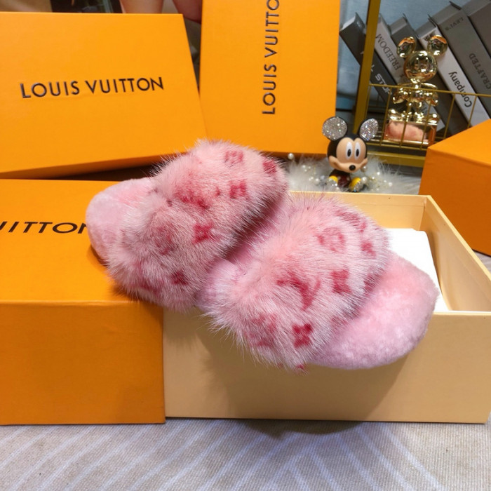 Lou1su1tt slides