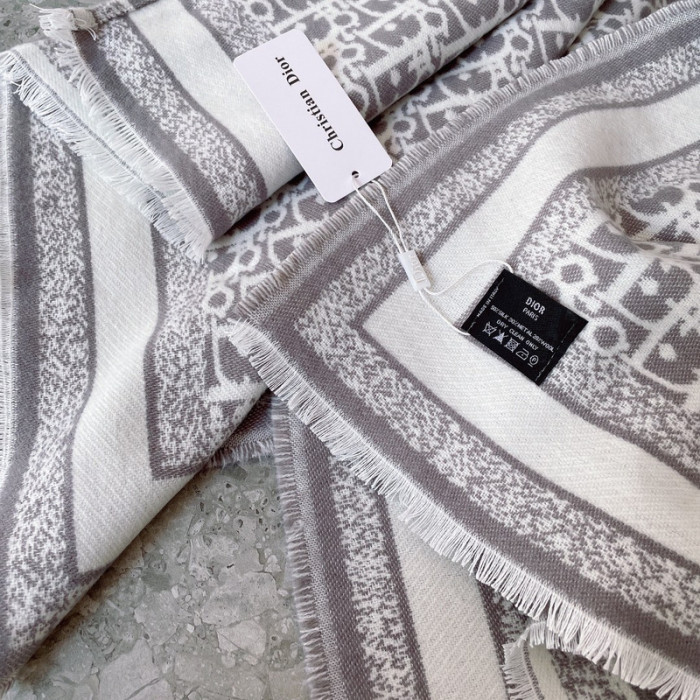 D10R SCARF