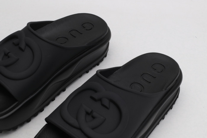 Gu66 SLIPPERS