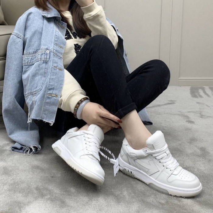OFW SNEAKER