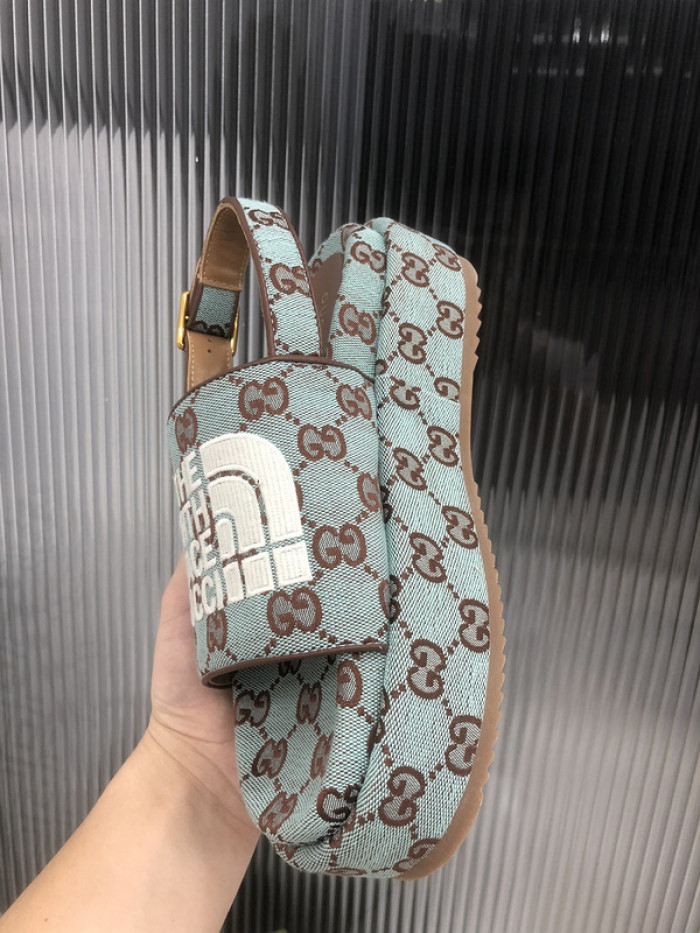 Gu66 SLIPPERS