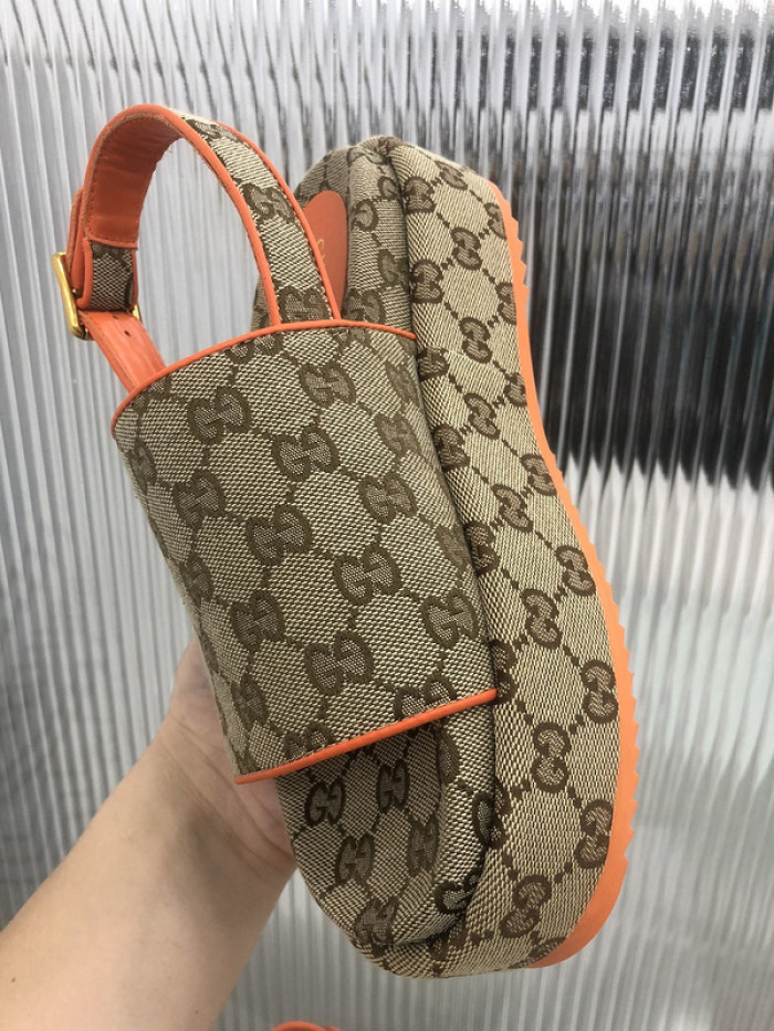 Gu66 SLIPPERS