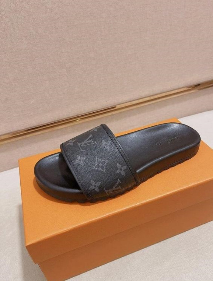 Lou1su1tt slides
