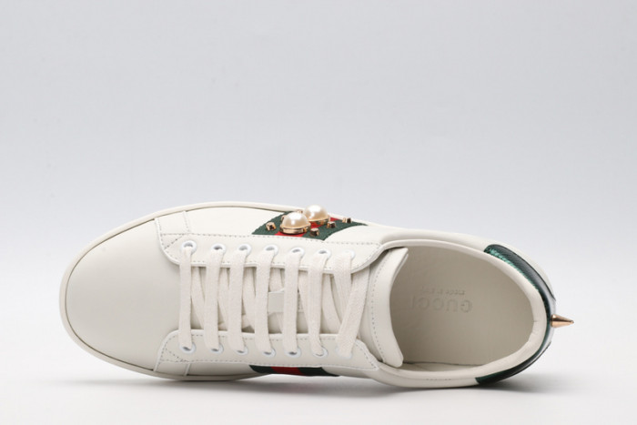 Gu66 Ace Embroidered Low-Top Sneaker
