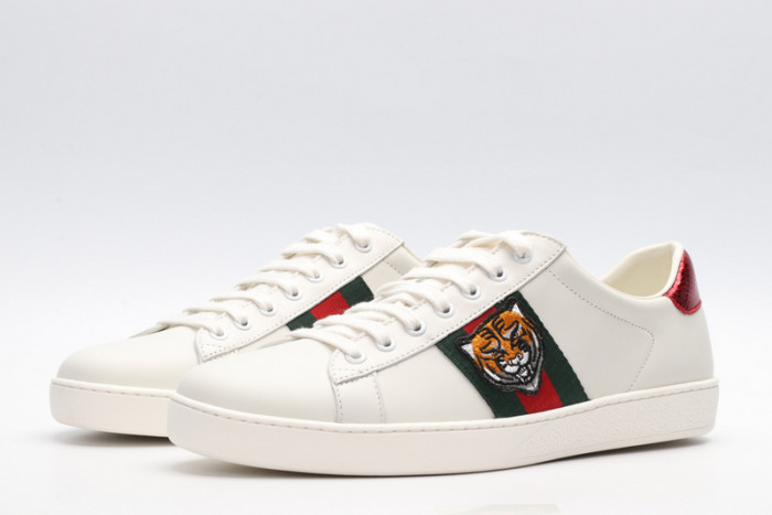 Gu66 Ace Embroidered Low-Top Sneaker