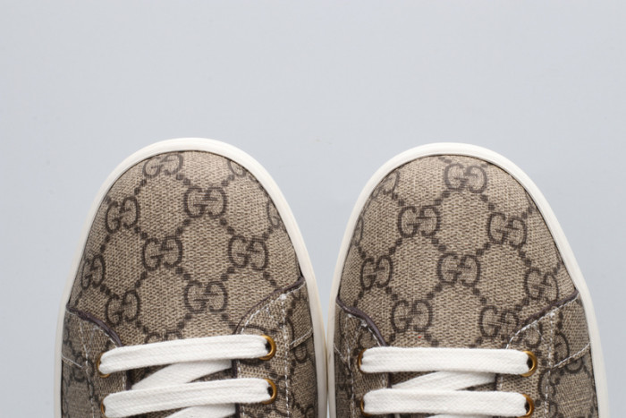 Gu66 Ace Embroidered Low-Top Sneaker