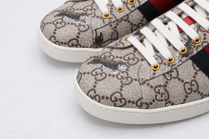 Gu66 Ace Embroidered Low-Top Sneaker