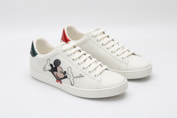 Gu66 Ace Embroidered Low-Top Sneaker