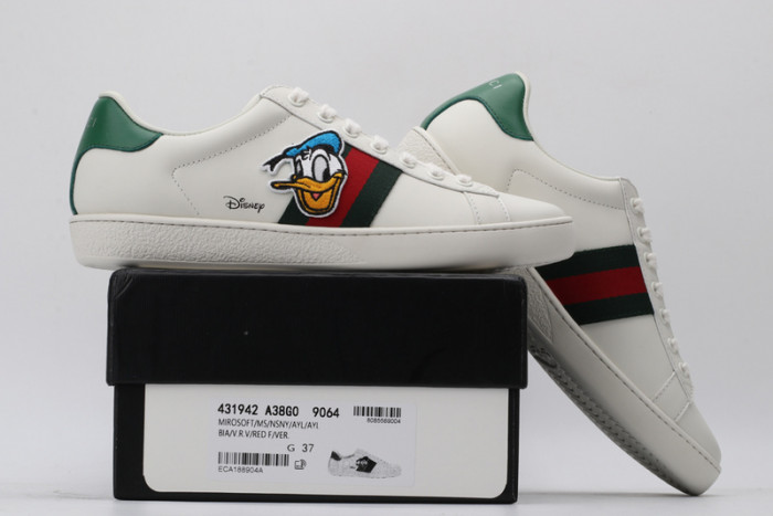 Gu66 Ace Embroidered Low-Top Sneaker
