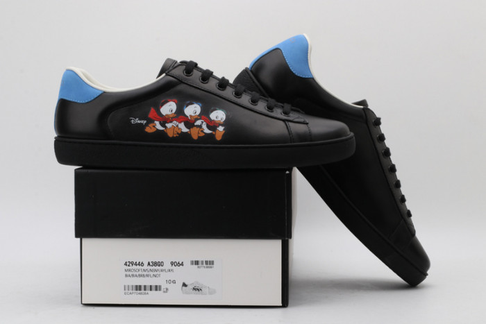 Gu66 Ace Embroidered Low-Top Sneaker