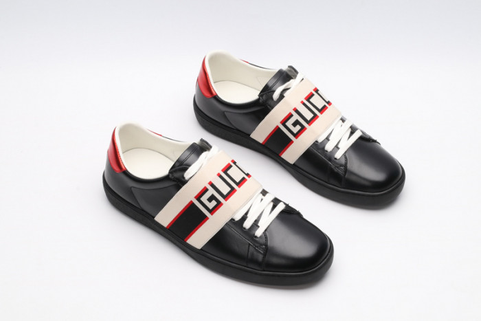 Gu66 Ace Embroidered Low-Top Sneaker