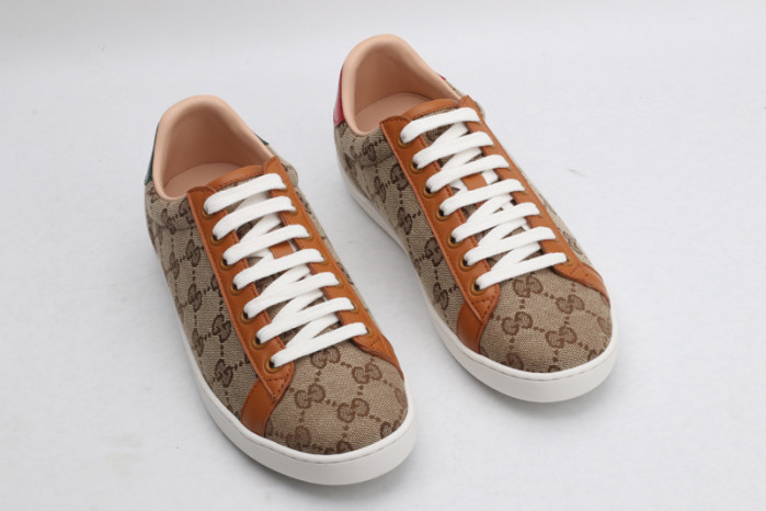 Gu66 Ace Embroidered Low-Top Sneaker