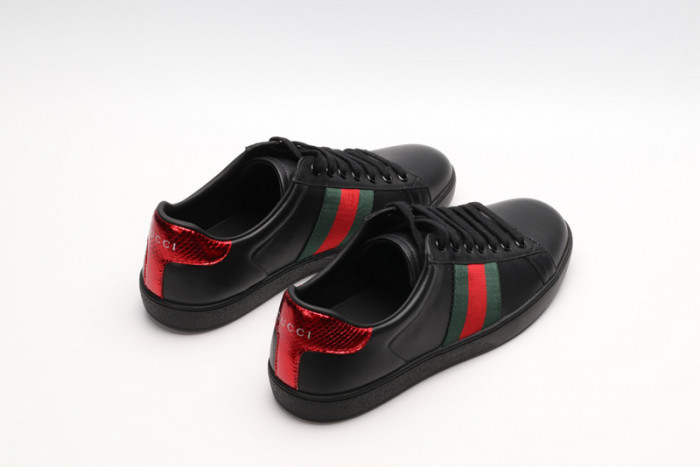 Gu66 Ace Embroidered Low-Top Sneaker