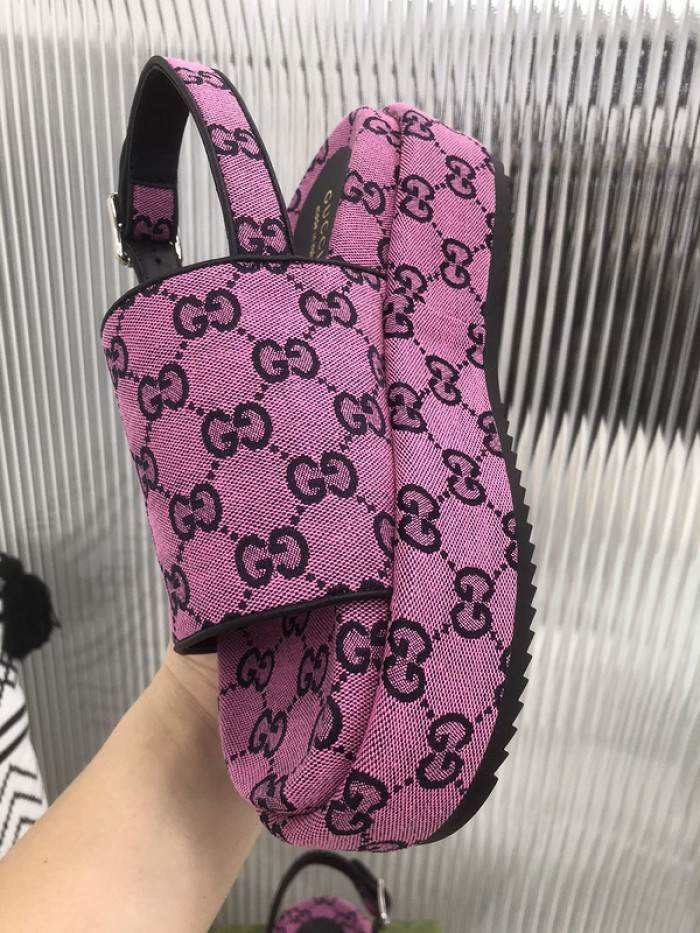 Gu66 SLIPPERS