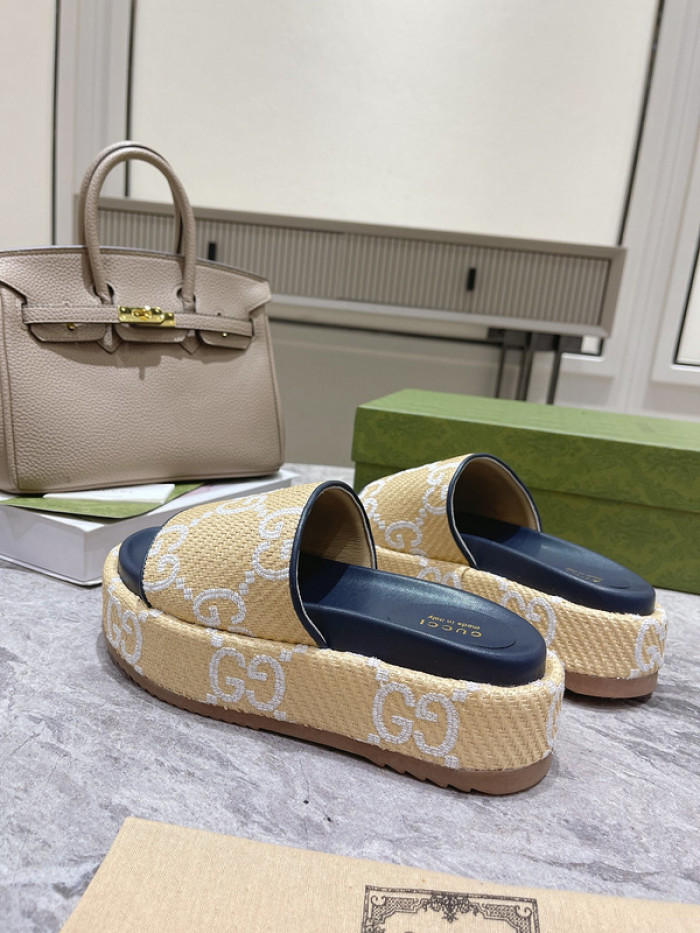 Gu66 SLIPPERS