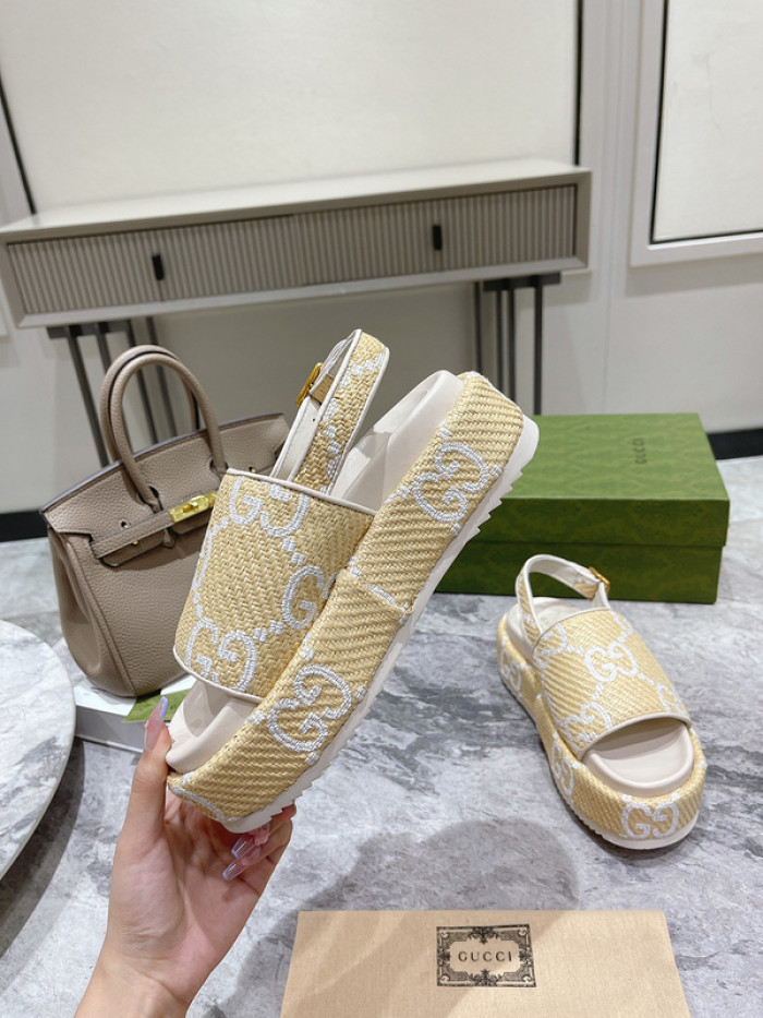 Gu66 SLIPPERS