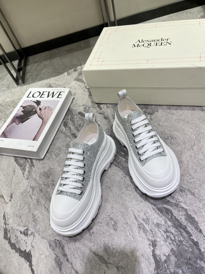 MQ Sneakers