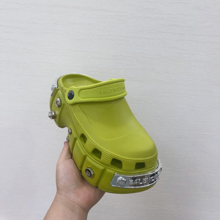 BLCG SLIPPERS