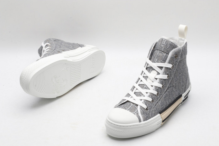 D10R B23 Oblique High Top Sneaker