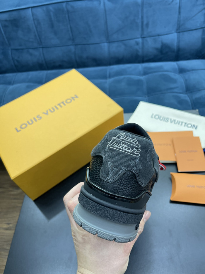 D00G7 Lou1su1tt SNEAKER LOW