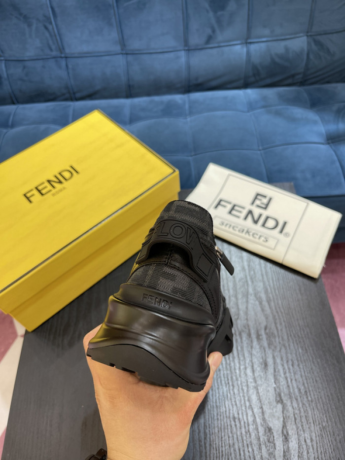 FEND1 SNEAKER