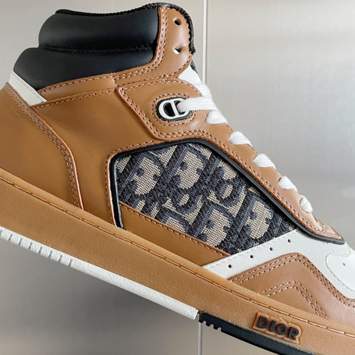D10R B27 Sneaker