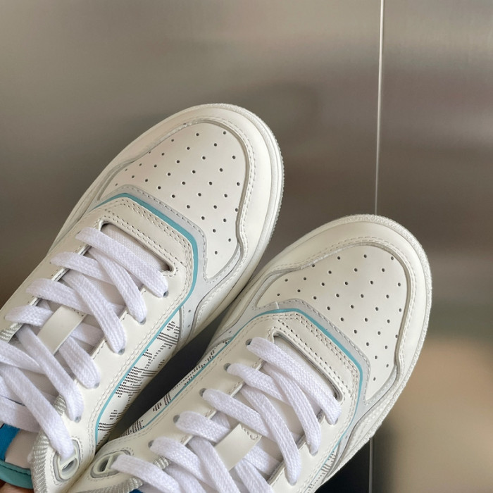 D10R B27 Sneaker