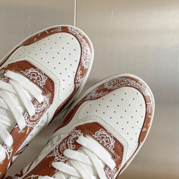 D10R B27 Sneaker