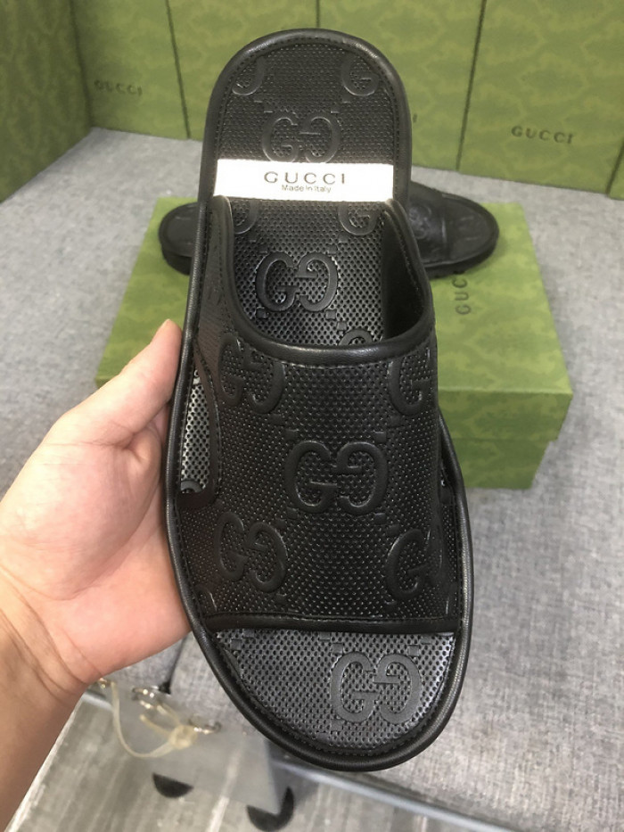 Gu66 SLIPPERS