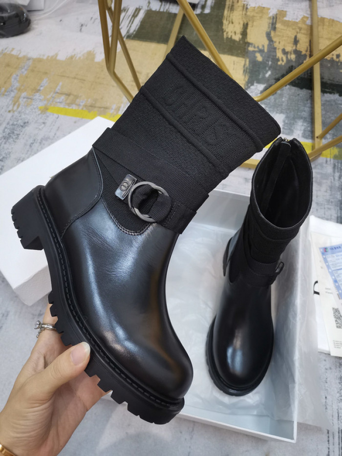 D10R Female boots
