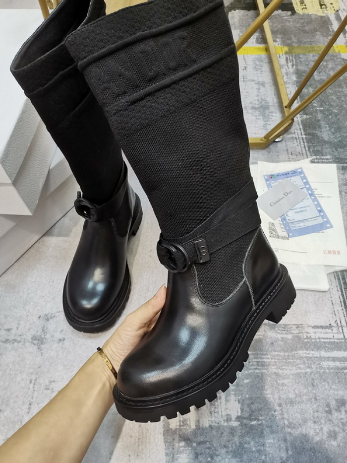 D10R Female boots