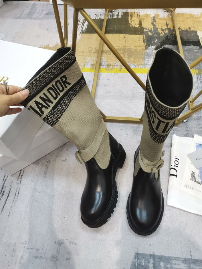 D10R Female boots