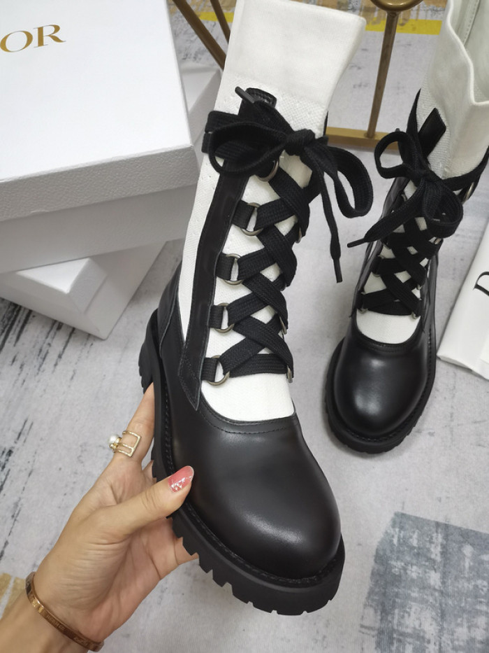 D10R Female boots