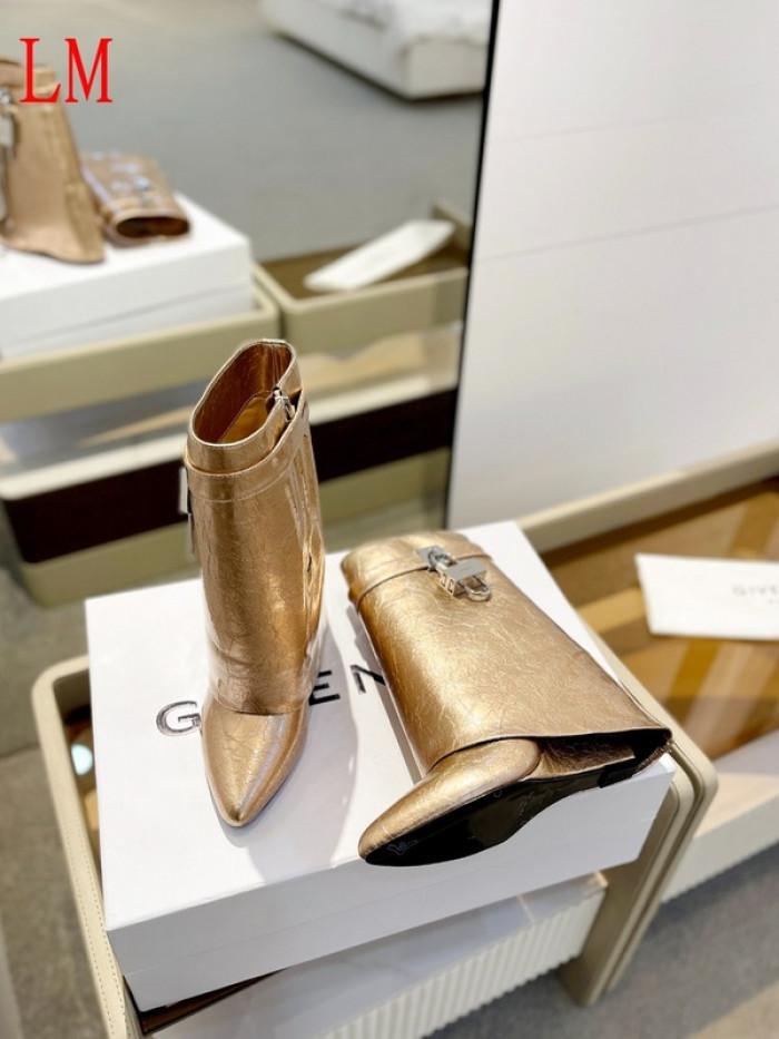 G1VENCHY BOOTS