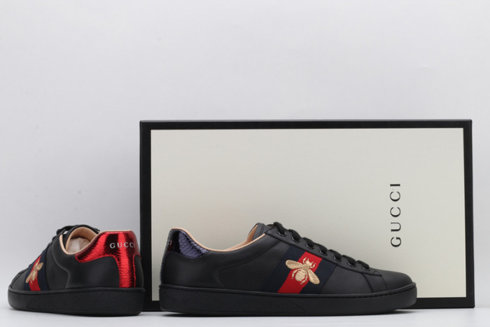 Gu66 Ace Embroidered Low-Top Sneaker