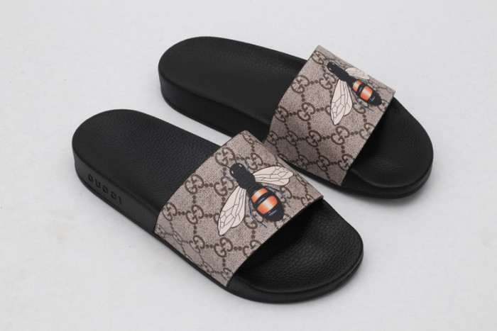 Gu66 SLIPPERS
