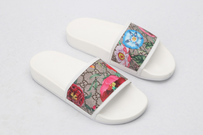 Gu66 SLIPPERS