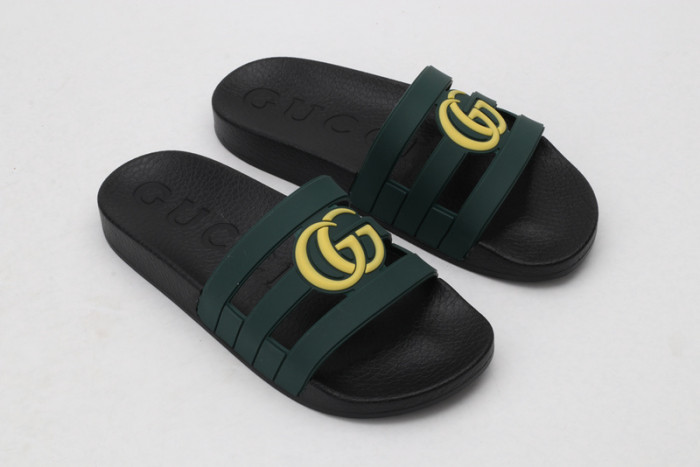 Gu66 SLIPPERS